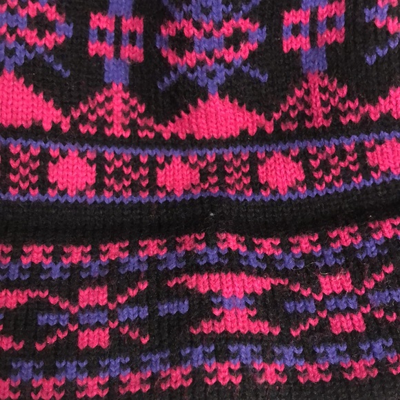 Vintage Wool Knit Ski Cap Hat by The Mews in Center Conway, New Hampshire - Picture 3 of 9